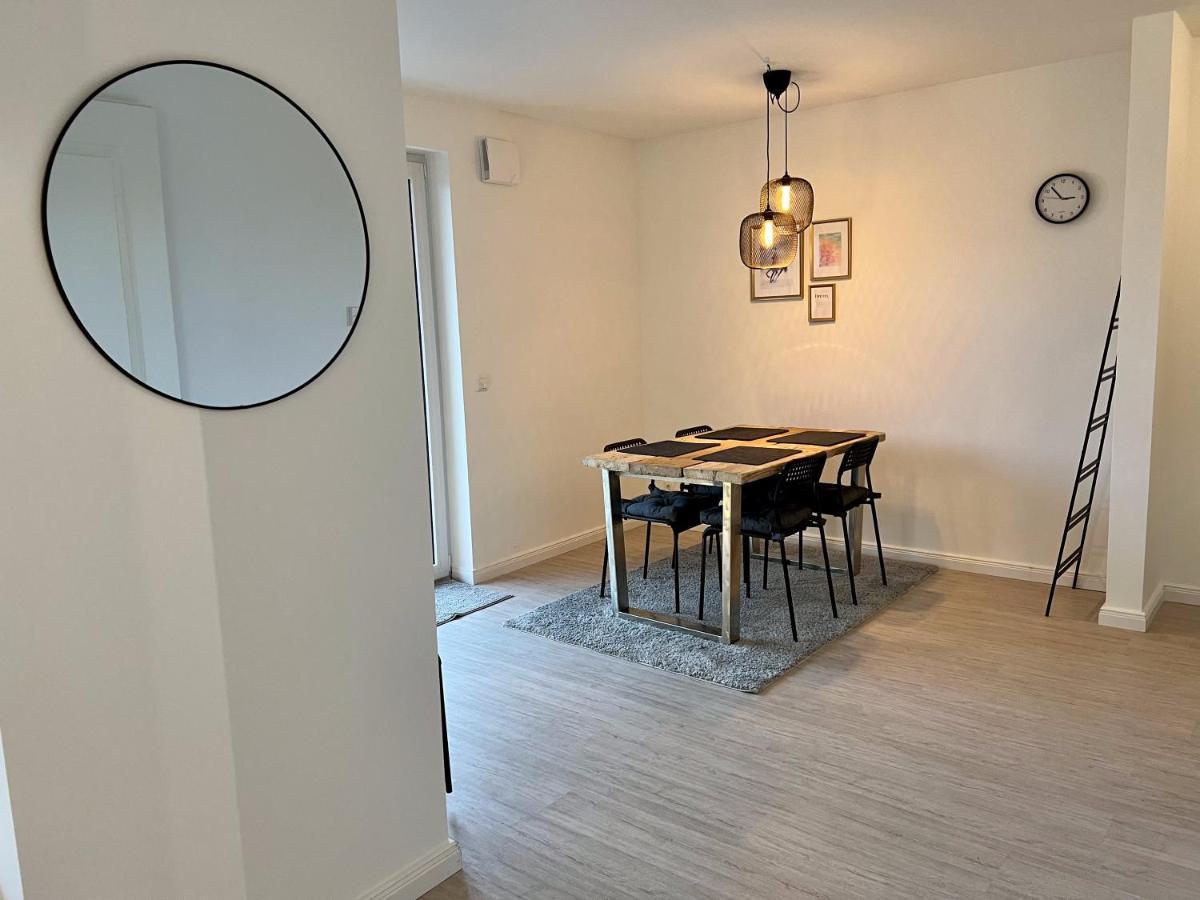 Gemuetliche Apartments Direkt An Der Grenze Von Hamburg 노르더슈테트 외부 사진